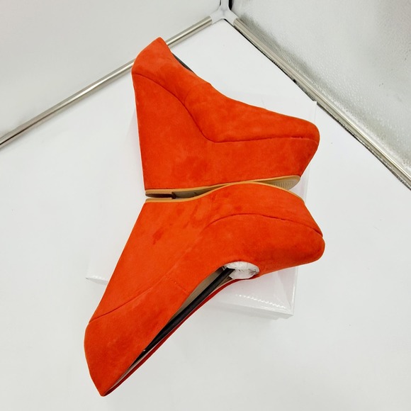 NIB Mixx Shuz Pinky Orangish Red Microfiber Platform Wedges 8.5 - Picture 7 of 9